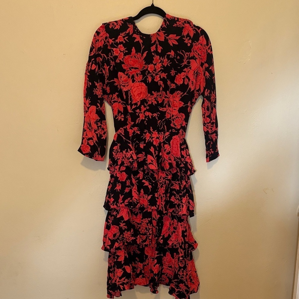 Elegant Floral Long Sleeve Dress in Black and Red